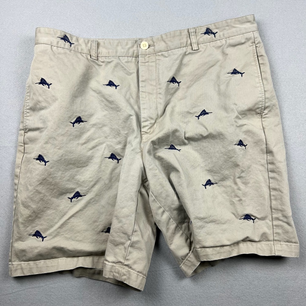 Vineyard Vines Men's 40 Khaki Club Short Embroidered Chino Blue Marlin Fish AOP